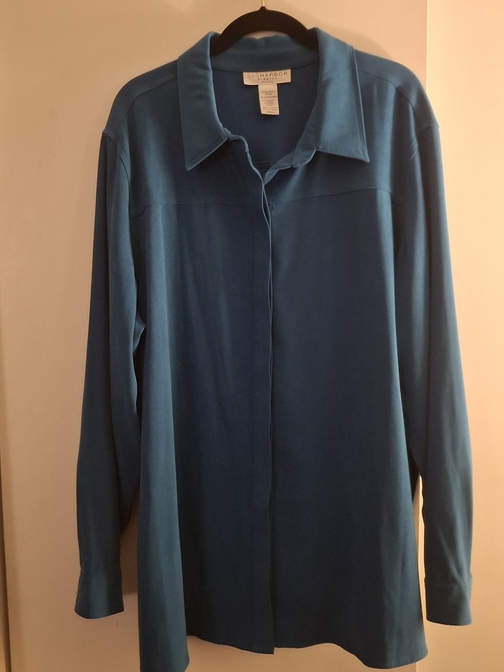 Sag Harbor Women's Teal Button-Front Long Sleeve Shirt